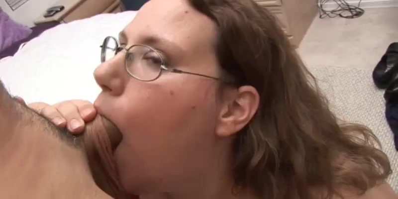 ItsPORN Nerdy Plumper Deep Throating A Cock