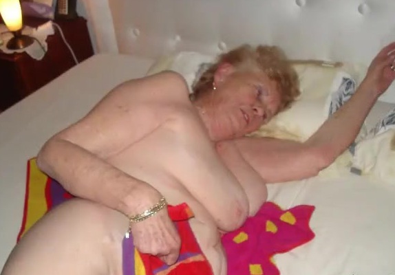 Its Porn Sexy Amateur Grannies Photo Compilation