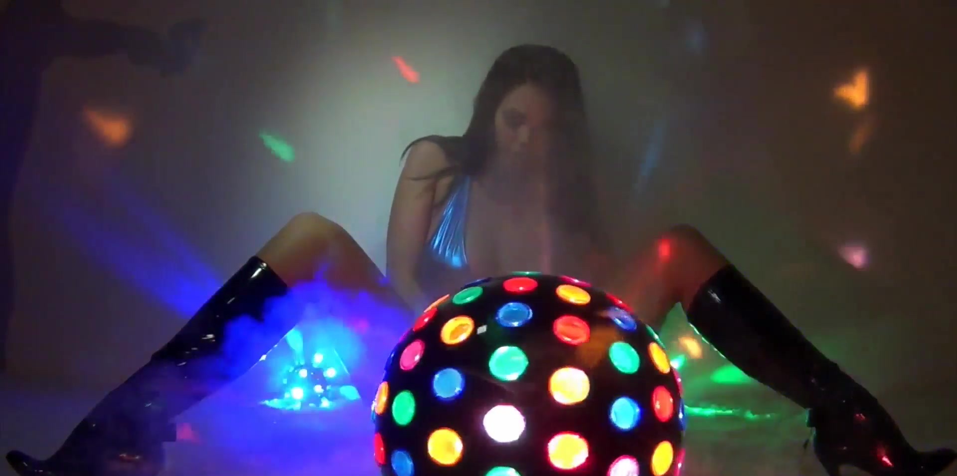 ItsPORN Sexy Big Boobed Disco Ball Babe