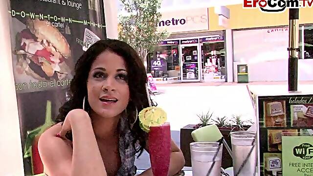 British Brunette babe try her first bbc