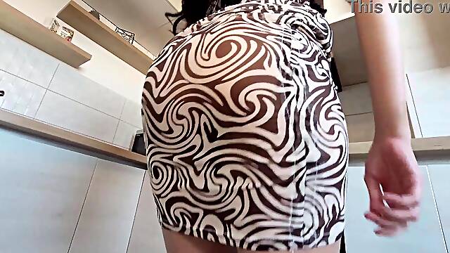 Kinky Stepmom Wishes Cum Inside Vagina