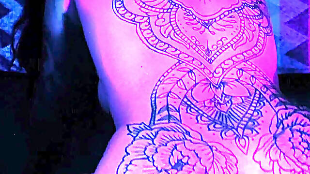 Neon Raver Lays a Clutch of Eggs in Uv Then Pushes Them All Out and Pisses: Ovipositor and Egg Play Seduction